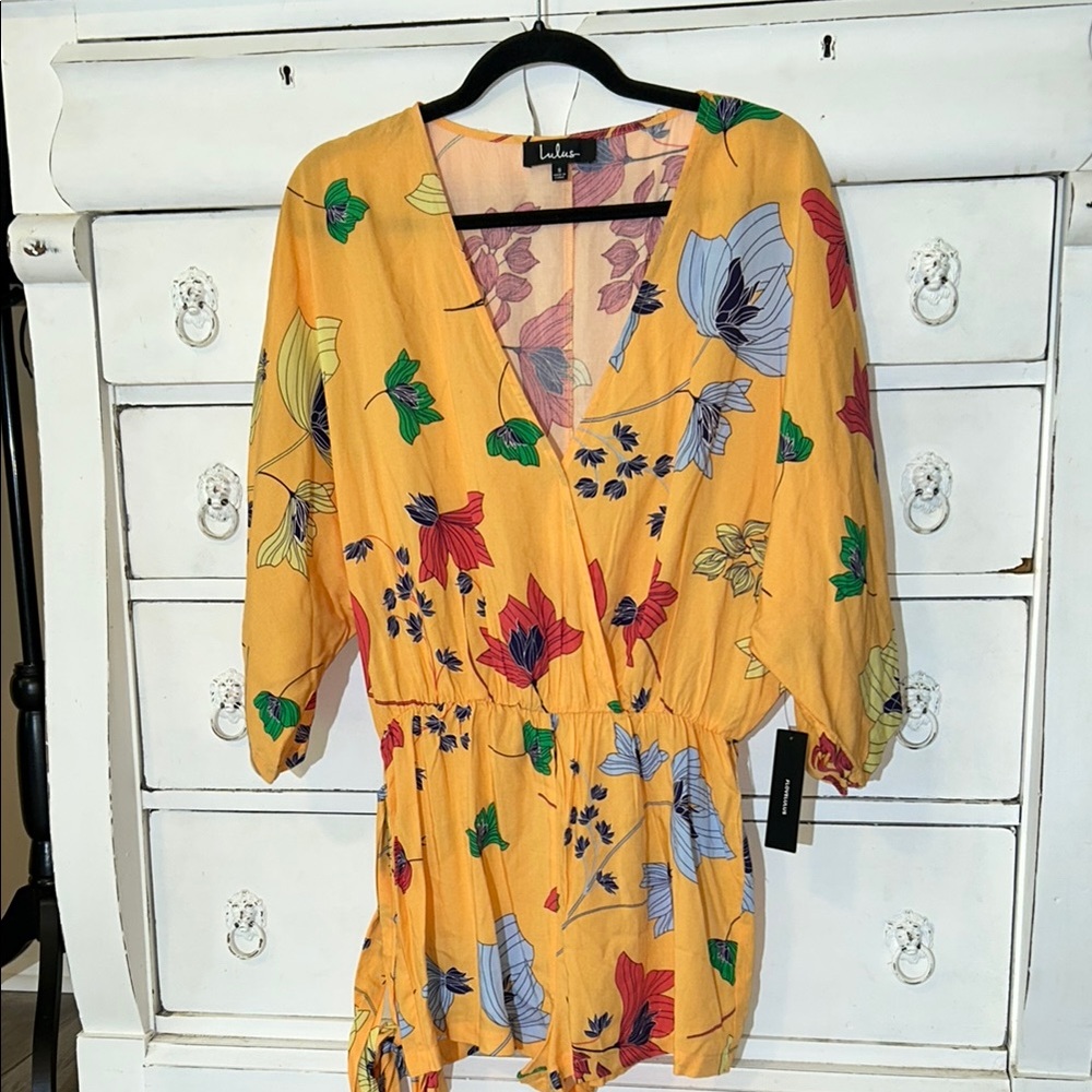 Lulu's Peach Floral V-Neck Romper